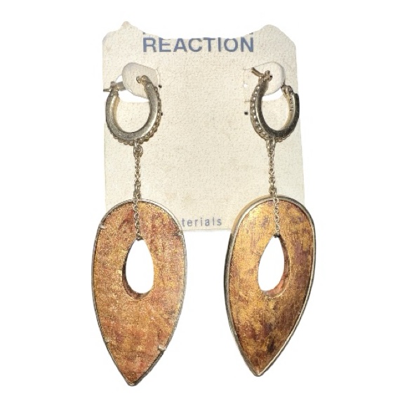 Kenneth Cole Reaction Gold Teardrop Earrings 15$